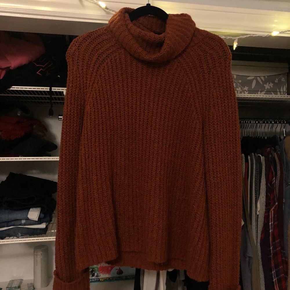 BP turtle neck sweater